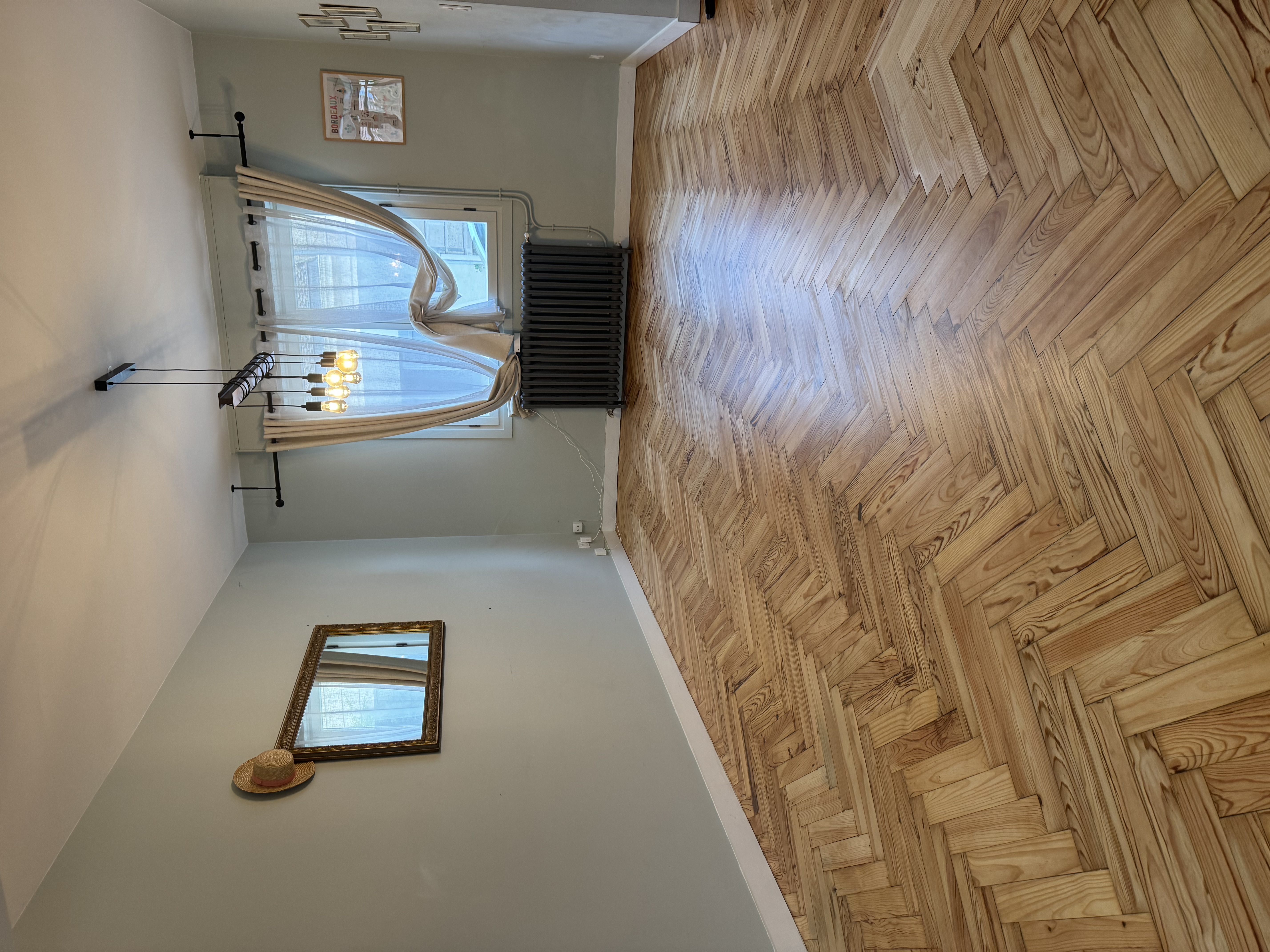 Maison Bordeaux - Ponçage parquet bâton rompu pin Vernis ultra mat , photo 2